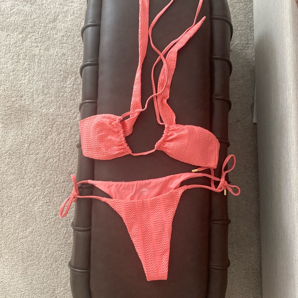 Monday Swimwear SET sz small